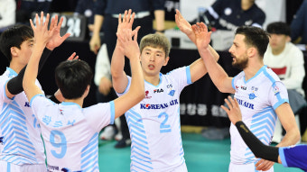프로배구 대한항공, 삼성화재에 3-2 역전승…2위로 도약