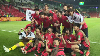 U-20 우승 후보 꺾고 '죽음의 조' 돌파…16강은 '한일전'