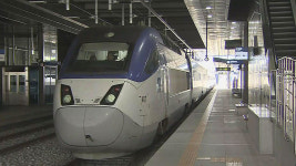 KTX열차 오송역 부근서 고장…1시간 지연 운행