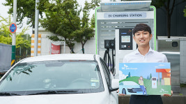 SK, 전기차 충전 서비스 시작…2023년 190개 주유소로 확대