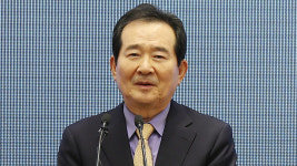 정세균 정치 바꾸려면 헌법 고쳐야…개헌론 공개 제기