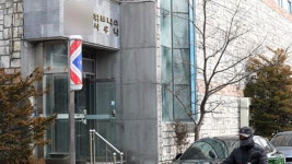 군산시, 8번 확진자 머문 목욕탕 이용객들 신원 파악 비상