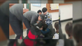 [뉴스딱] 왜 마스크 안 썼냐 신고당한 中 할머니의 눈물