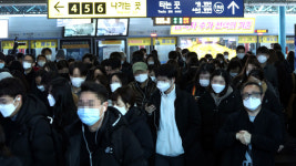 매일 신도림 · 구로역 지나는데…마스크 2장 덧대 쓰고 탑니다