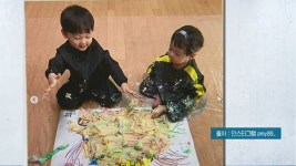 낚시터가 된 화장실 욕조…집콕 놀이 인기 급증