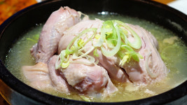 방역 모범국 한국의 보양식?…삼계탕 찾는 외국인들