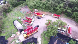 온통 시멘트 찌꺼기 농지 차지한 중장비들의 만행