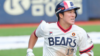 두산 허경민, 프로야구 7월 MVP…데뷔 후 첫 수상