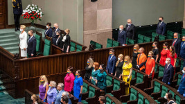 [뉴스딱] 중고시장 침수차량 주의보 손쉽게 구분하는 방법은?