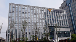 아버지 차 탄 중학생, 한밤 서울 도심 달리다 쾅