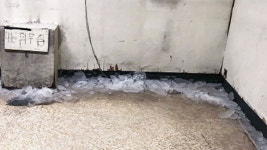 [단독] 영하 20도 난방 없이 격리…양동이에 용변