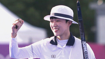여자양궁 안산, 개인전 첫 경기 승리…3관왕 도전