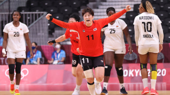 종료 11초 전 동점골…여자 핸드볼, 8강 불씨 살렸다