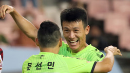 한교원 멀티골 전북, 서울 꺾고 3연승
