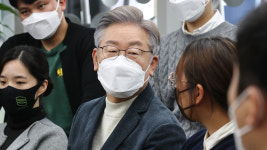 이재명, 서울지역 대학 언론인 간담회…'청년 · 소통' 행보