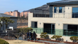 박근혜 대구 사저 전입신고…대리인이 달성군 유가읍 방문