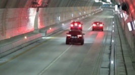 [Pick] 바닷속 도로 신기…새벽 3시 시속 120km 광란의 경주