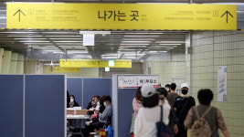 고깃집 · 씨름장 · 웨딩홀까지…전국 곳곳 이색 투표소
