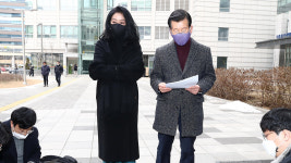 김부선, 이재명 상대 3억 손해배상 소송 취하
