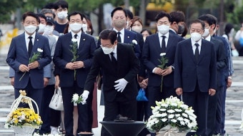 이재명, 봉하마을 참배…