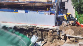 양양 낙산해수욕장 부근 싱크홀…반토막 난 편의점