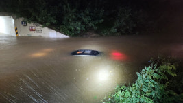 경주 강동 왕신저수지 붕괴 위험…주민 대피령