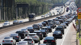 전국 고속도로 양방향 정체…부산→서울 8시간 10분