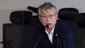 조응천 