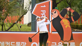 김수지, 박세리 대회에서 시즌 첫 우승…통산 3승
