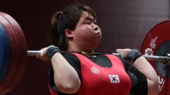 손영희, 역도 최중량급 용상 한국신기록