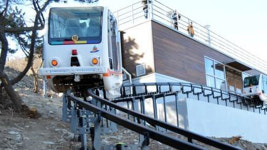 거제 포로수용소유적공원 불…모노레일 승강장 전소