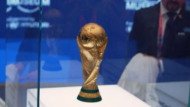 FIFA, 카타르 월드컵 황금빛 우승 트로피 공개