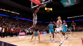 상상초월의 점프력…애런 고든 엄청난 덩크슛