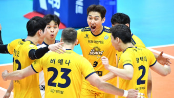 남자 프로배구 KB손보, 5년 만에 대한항공에 셧아웃 승리