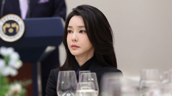 김건희 여사, 대통령실 실무진 30여 명과 관저서 도시락 오찬