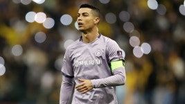 프린스치킨교동점 | 호날두, 사우디 프로축구 데뷔골…추가시간 PK 동점골