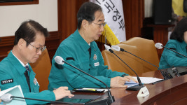 한 총리 한중 항공편 이달 주 80회로…3월부터 100회까지 증편