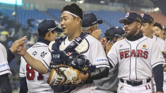 두산, 키움에 역전승…양의지 7회 결승타