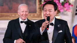 윤 열창에 졸리도 놀라…바이든 아들들 좋아한 노래