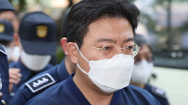 [속보] 주가조작 가담 3명 영장…라덕연 등 3인방 구속기소