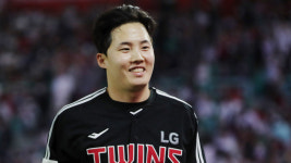 '임찬규 완벽투' LG, KIA 완파하고 30승 선착