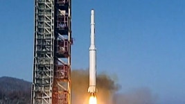 북한이 쏜 우주발사체 추락…서울 경계경보는 오발령