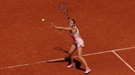 사발렌카, 스비톨리나 꺾고 프랑스오픈 4강행…무호바와 격돌
