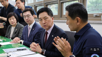 국회 단식장서 이재명 지지자에 다친 경찰관은 윤 대통령 대선 경호팀장