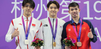 김우민, 자유형 400ｍ 1위로 결승 진출…3관왕 향해 전진