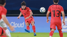 중국 8강 경기 앞둔 황재원 "축구 원래 거친 스포츠…연연 안해"