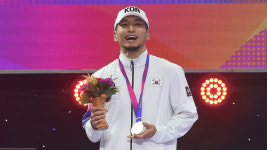 브레이킹 전설 김홍열, 초대 대회서 은메달