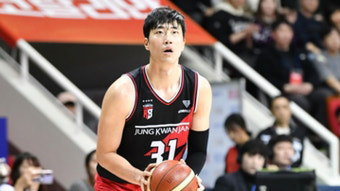 프로농구 2위 정관장, KCC 꺾고 선두 추격