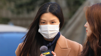 '입시 비리 혐의' 조민…검찰 '징역 1년에 집행유예 3년' 구형