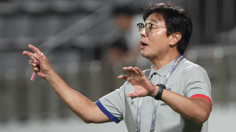 축구대표팀 임시 사령탑에 황선홍 올림픽팀 감독 선임